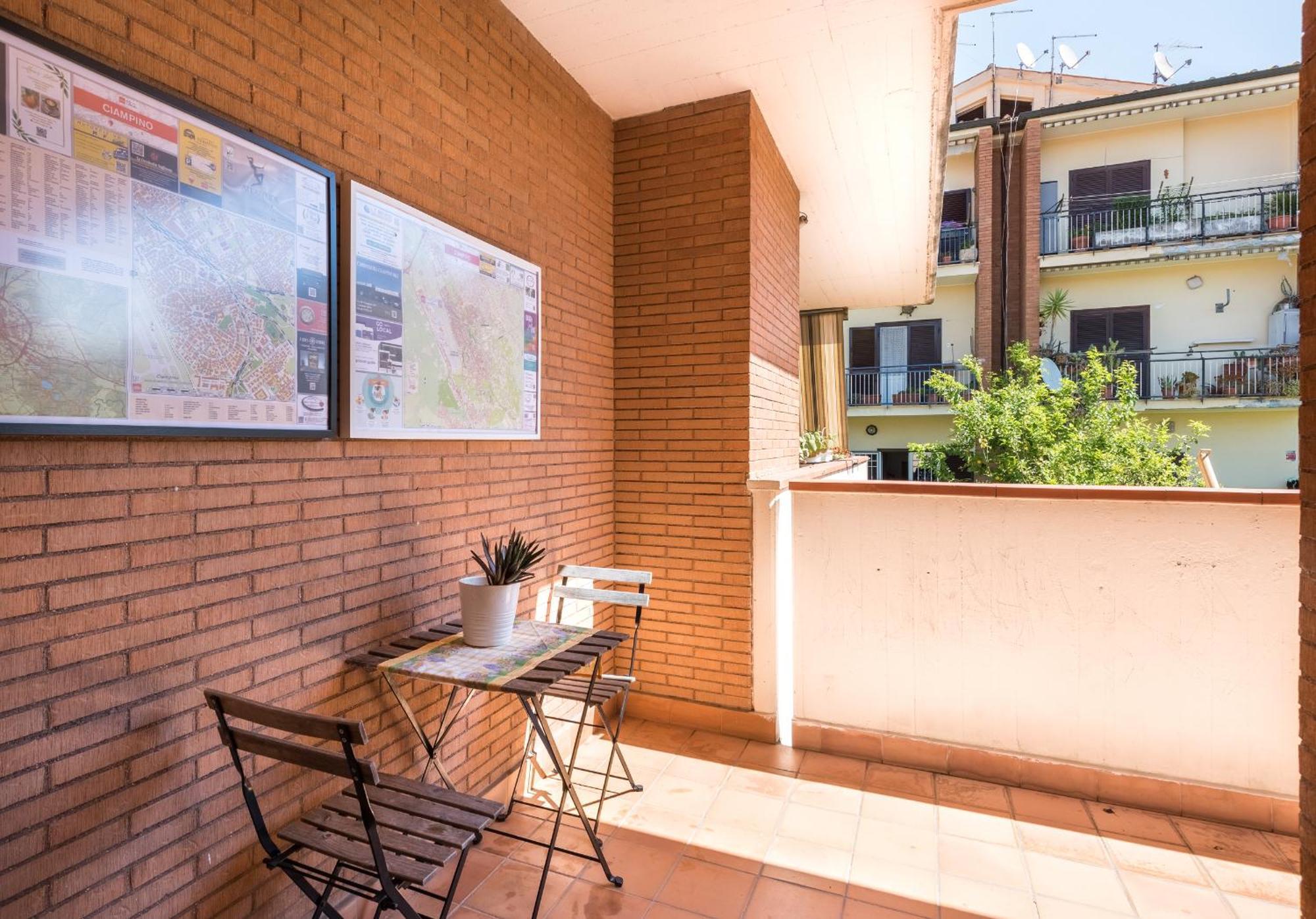 Travelershome Ciampino Suite Exteriér fotografie