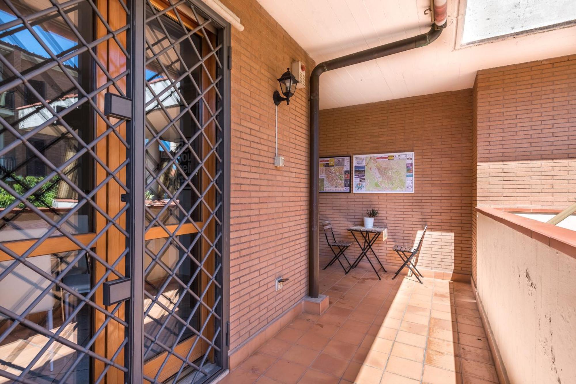 Travelershome Ciampino Suite Exteriér fotografie